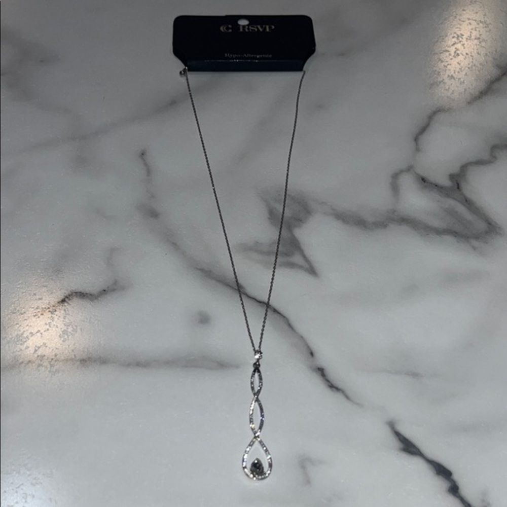 RSVP by Charming Charlie Sparkly Silver Infinity Pendant Necklace NWT